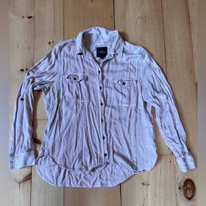 American Eagle Outfitters Boyfriend Fit Shirt in Light Pink